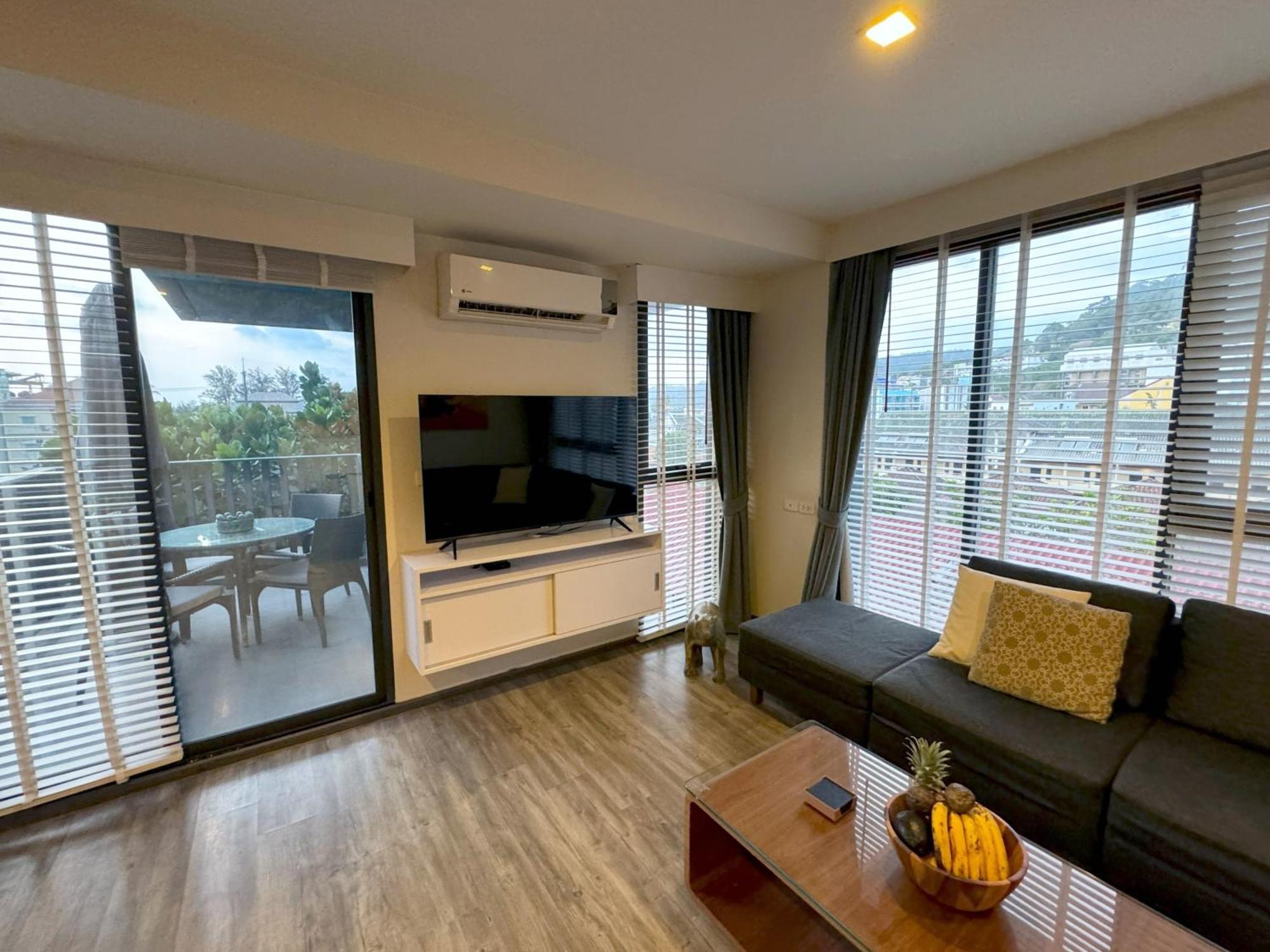 The Deck Condominium By Lofty Patong Kültér fotó