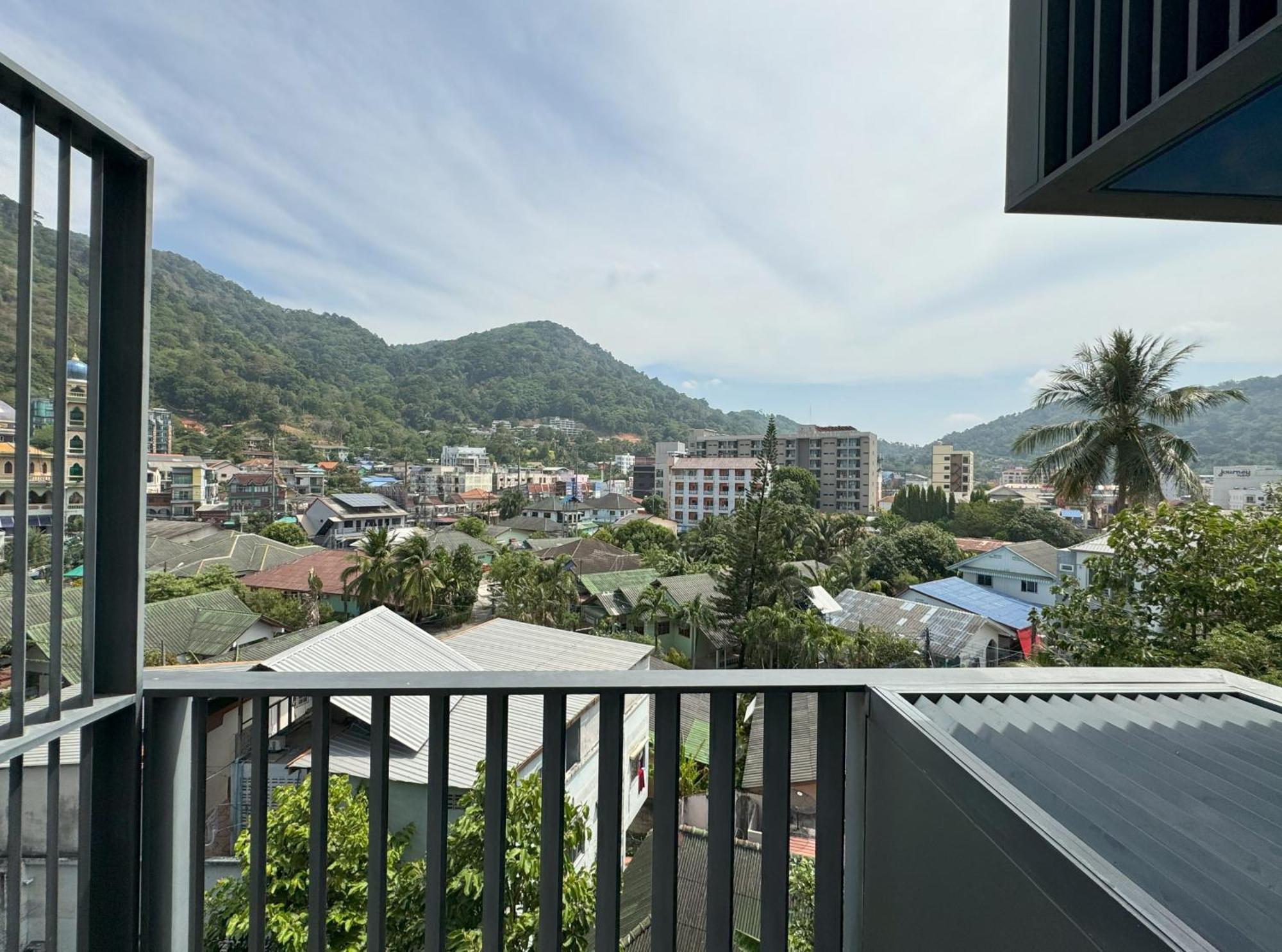 The Deck Condominium By Lofty Patong Kültér fotó