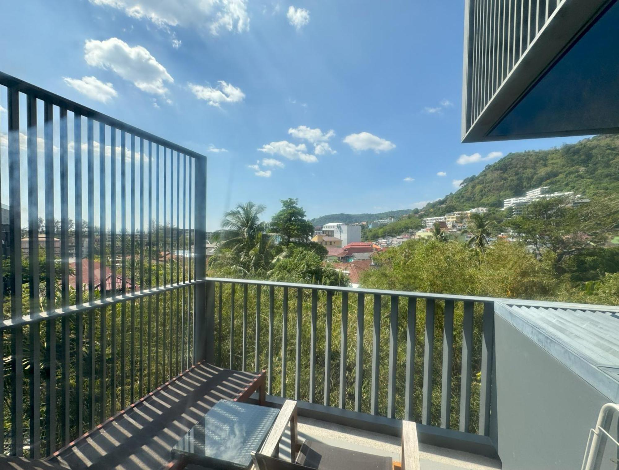 The Deck Condominium By Lofty Patong Kültér fotó