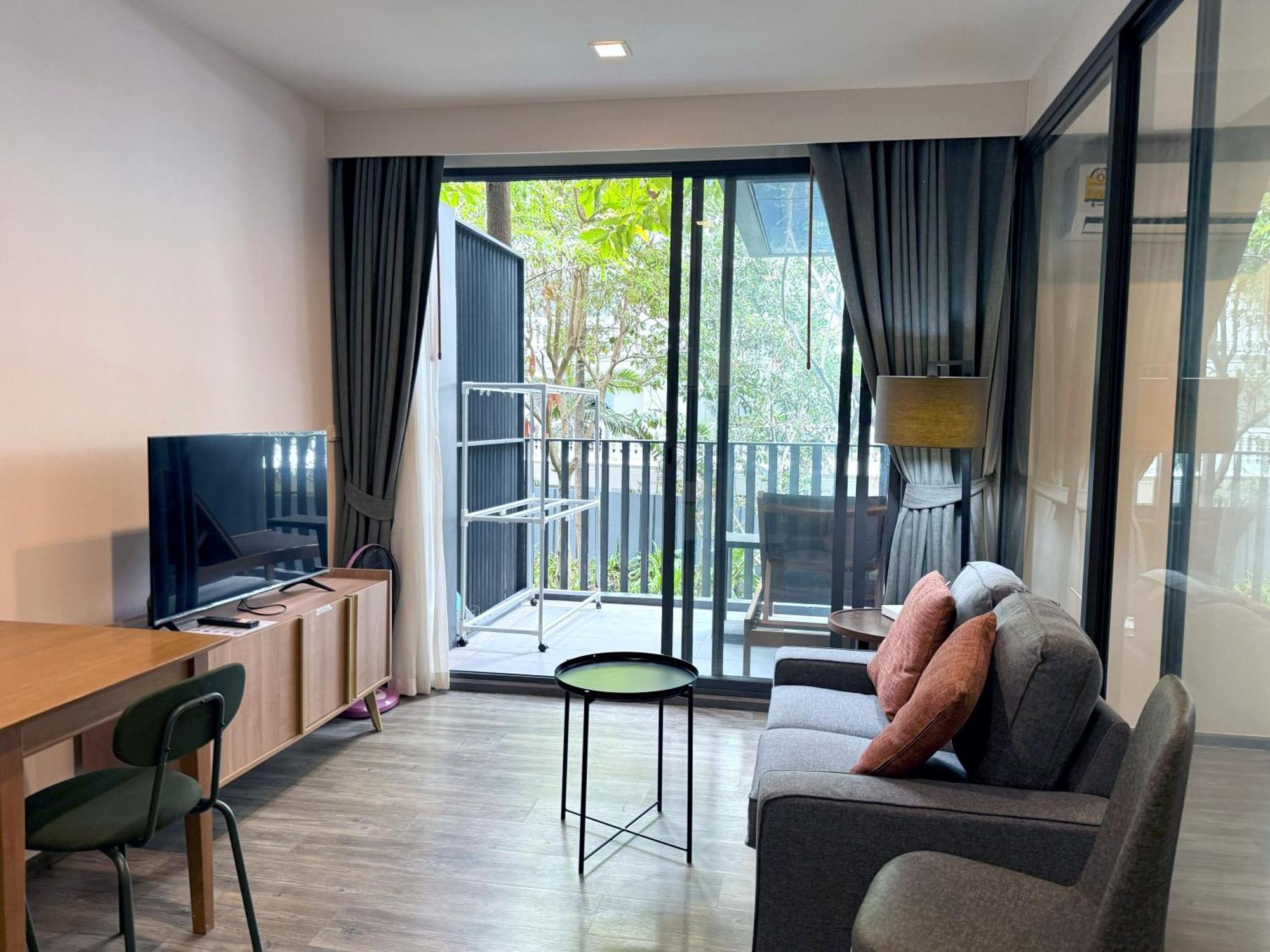 The Deck Condominium By Lofty Patong Kültér fotó